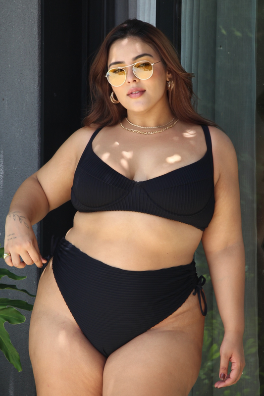 Bikini Meia-Taça Plus Size Black Textured