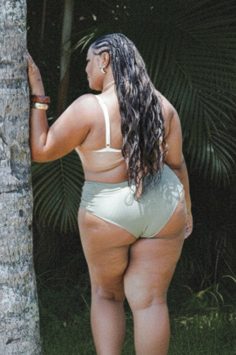 Bikini Half Cup Raízes Plus Size