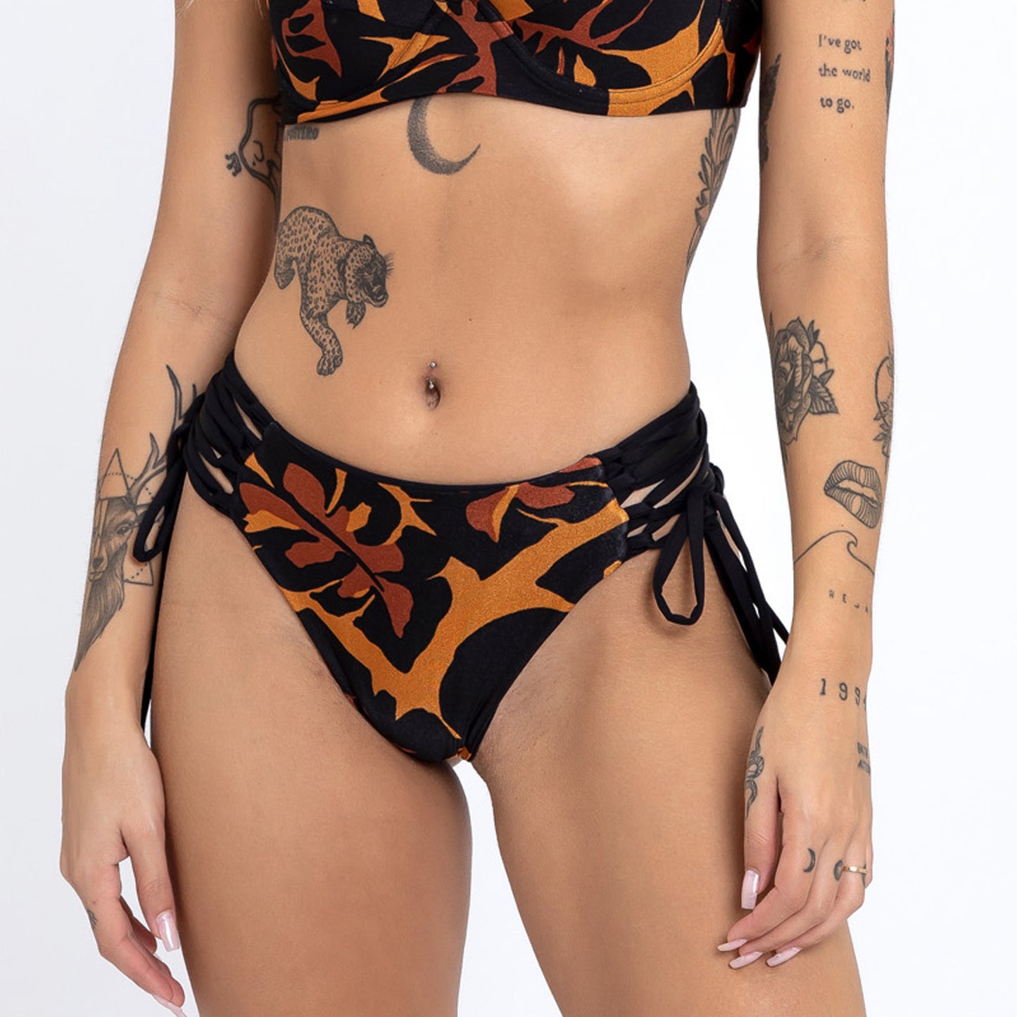 Bottom Bikini Levanta Bumbum Tiras Laterais Samoa