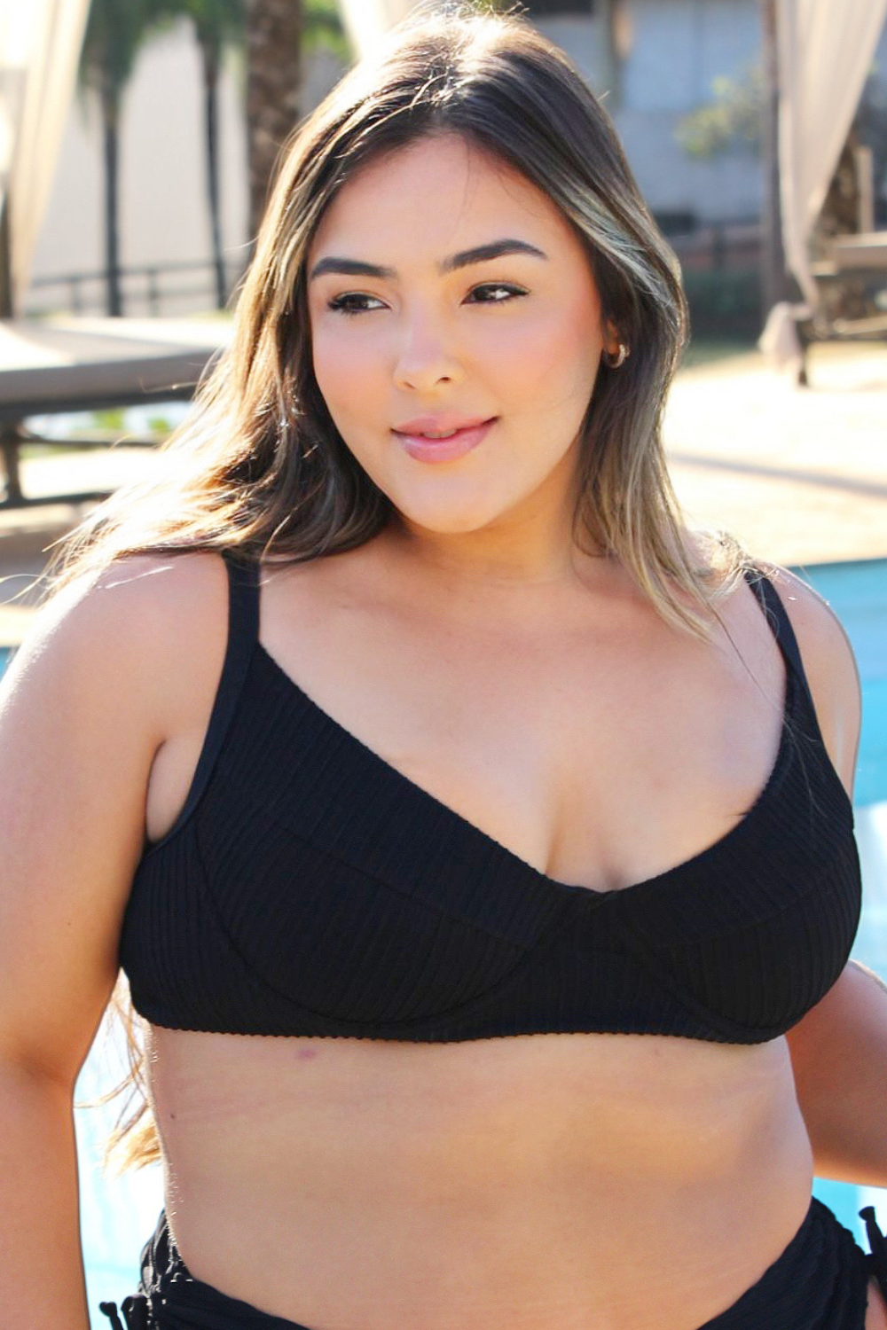 Top Bikini Plus Size Meia-Taça Black Textured